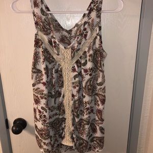 Filigree Pattern Casual Top